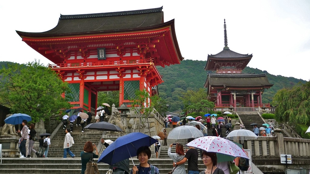 Kiyomizu-dera Entrance