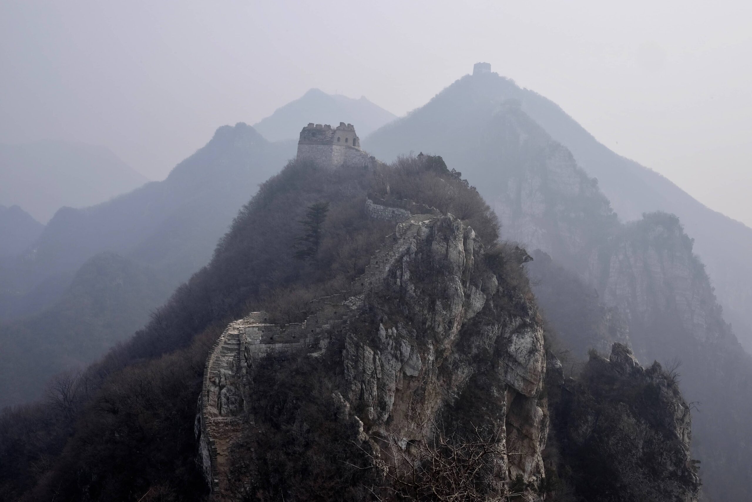 Traversing Jiankou Great Wall