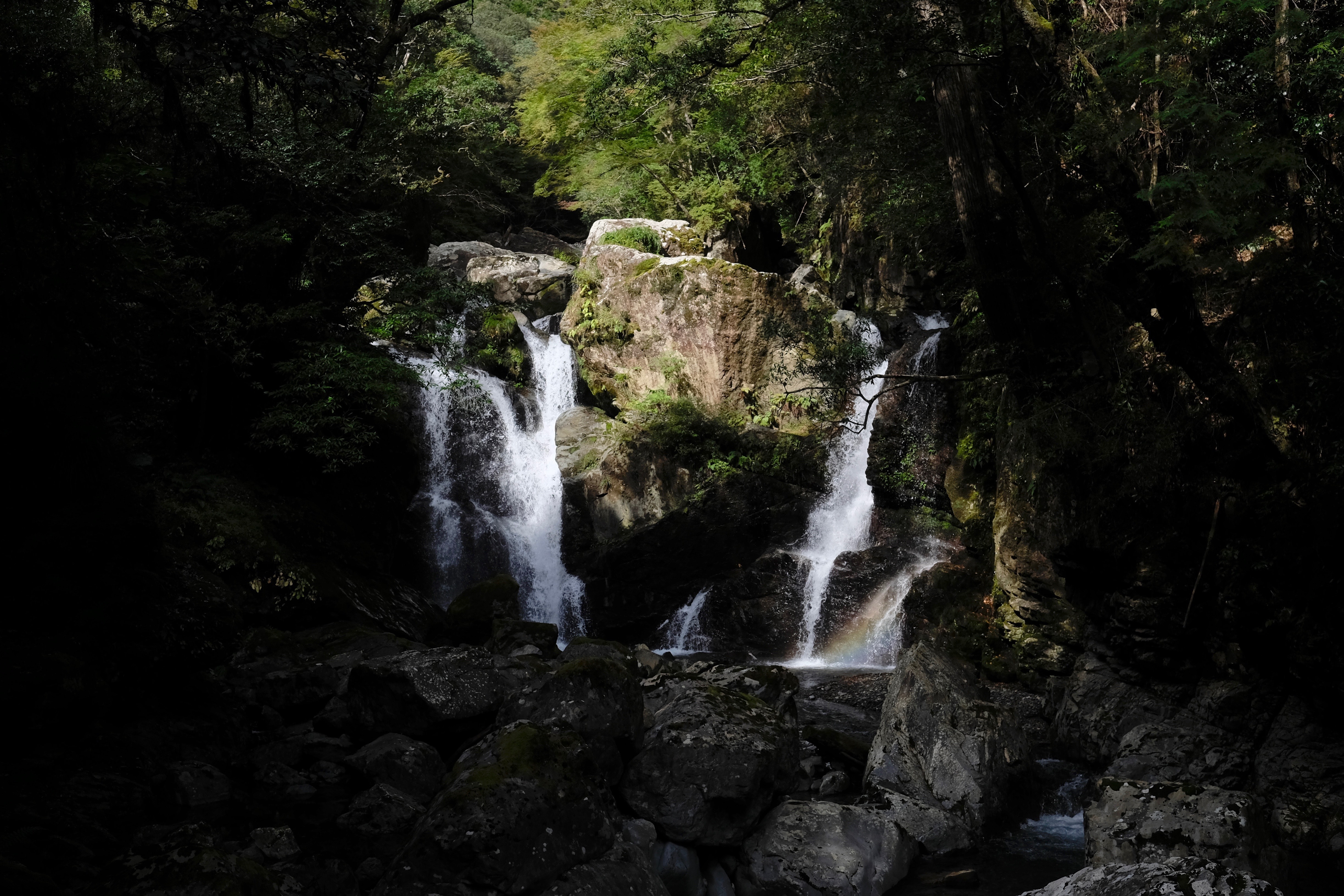 Todoroki Kujūku-taki Falls