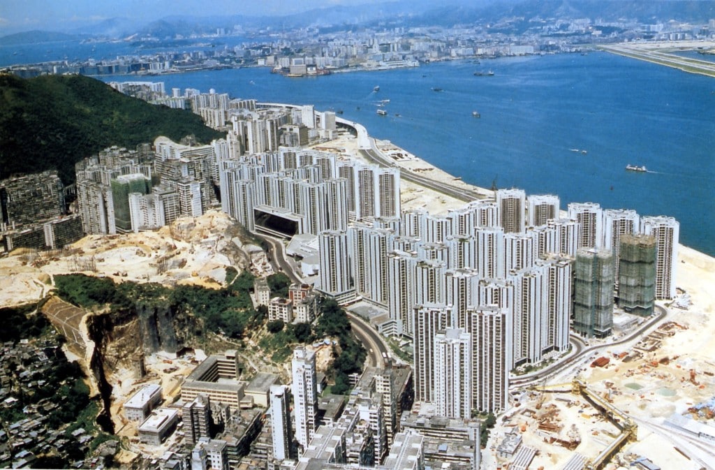 Taikoo Shing under development in the 1980s